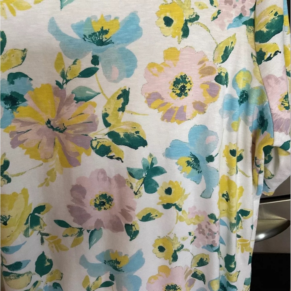 Time & True Top Womens XXL Floral All Over Print Short Sleeve - Picture 2 of 9